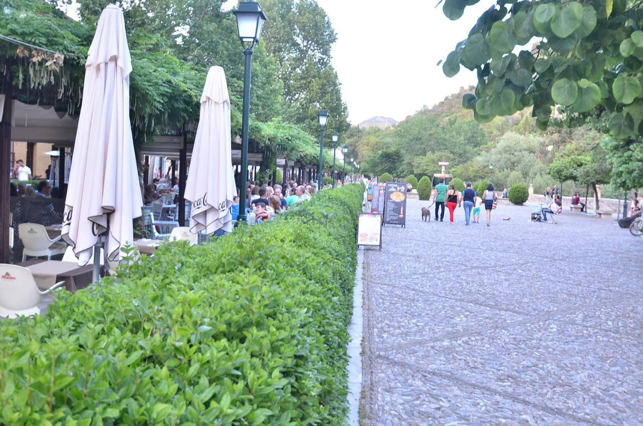 Paseo De Los Tristes Гранада Екстер'єр фото